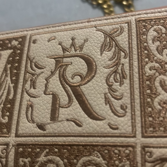 NWT Cute crossbody/wallet - Picture 7 of 9